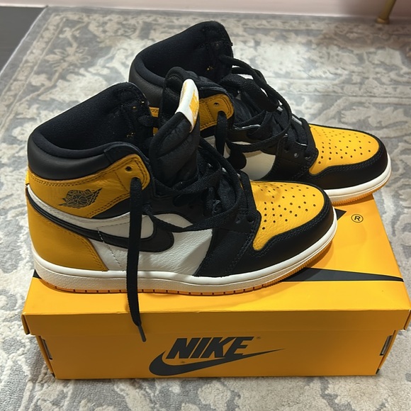 Authentic Air Jordan 1 Retro High OH “yellow toe” - Picture 3 of 7